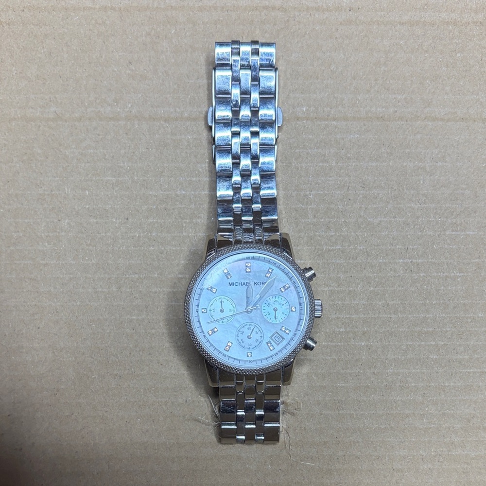 Michael Kors Metallic Silver Watch